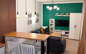 Oldies Apartment